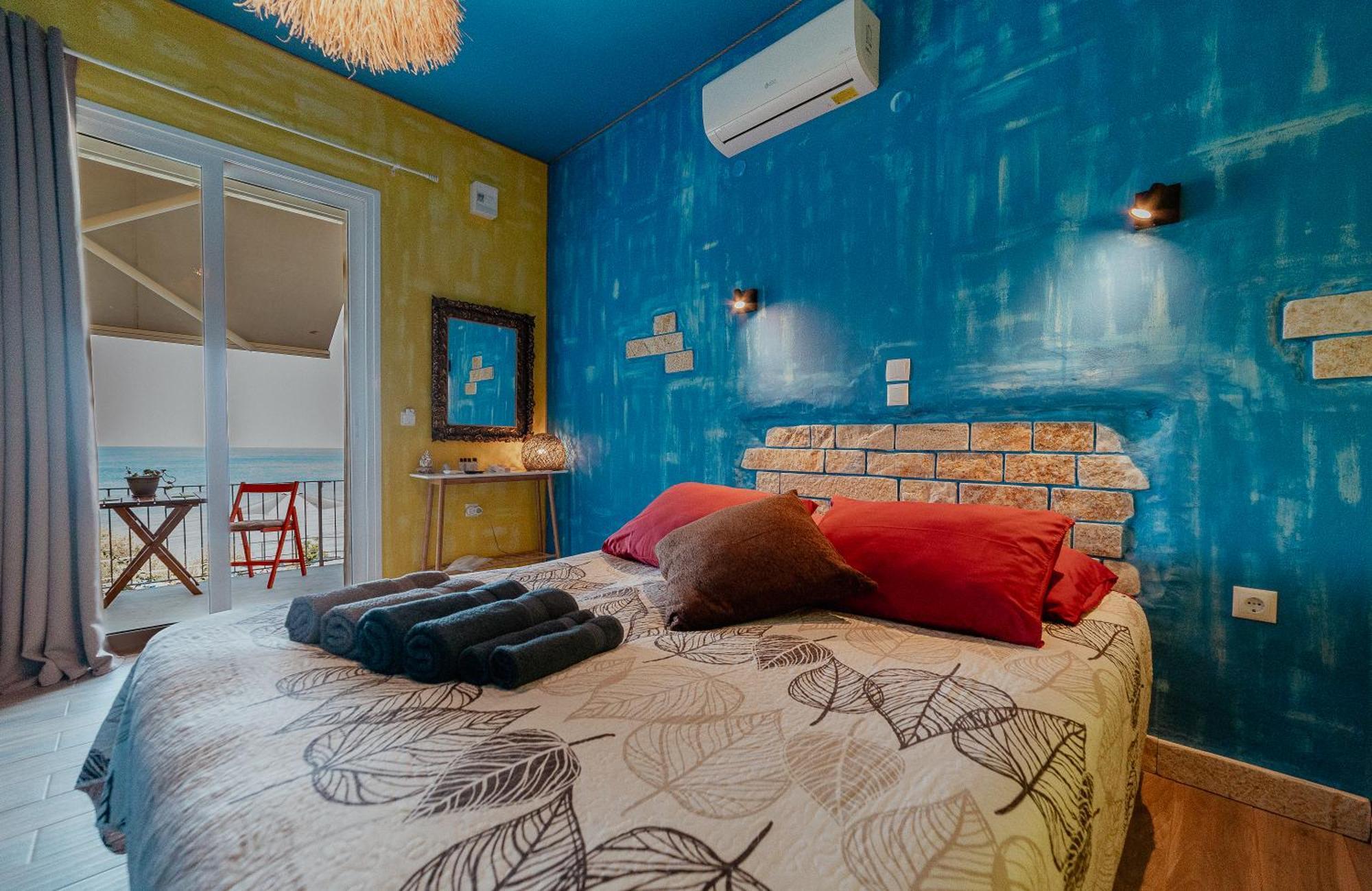 Antares Boutique Guesthouse Perama  Eksteriør billede