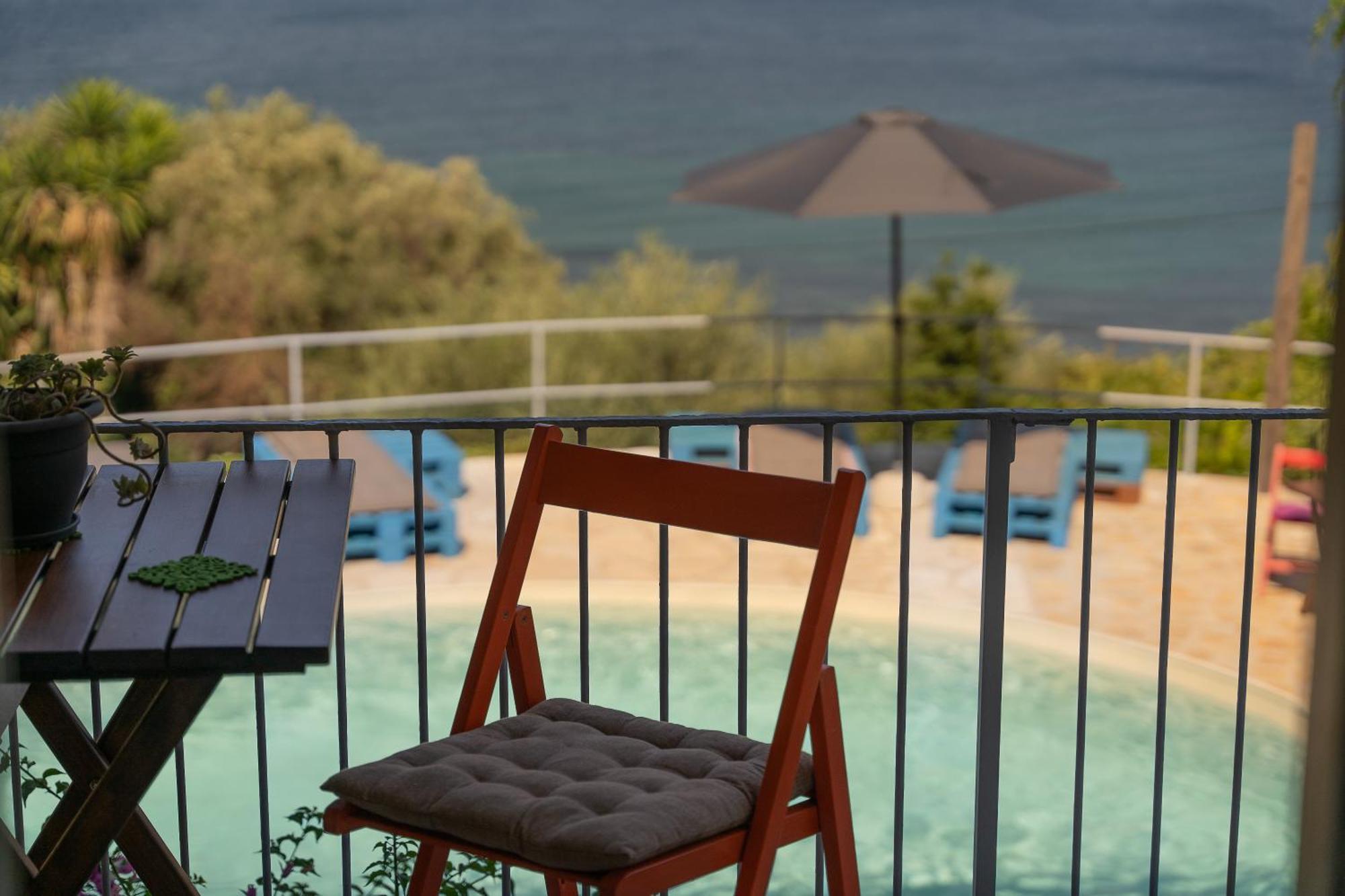 Antares Boutique Guesthouse Perama  Eksteriør billede